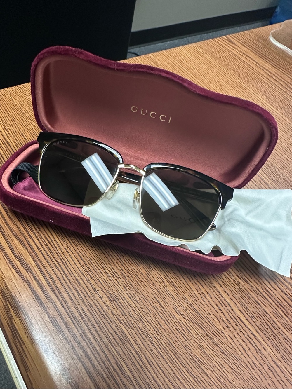 NEW Gucci Havana Wayfair Tortoise Sunglasses GG032s